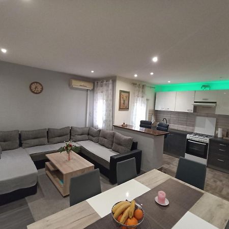 Apartamento Hukic A2 And A1 Fažana Exterior foto