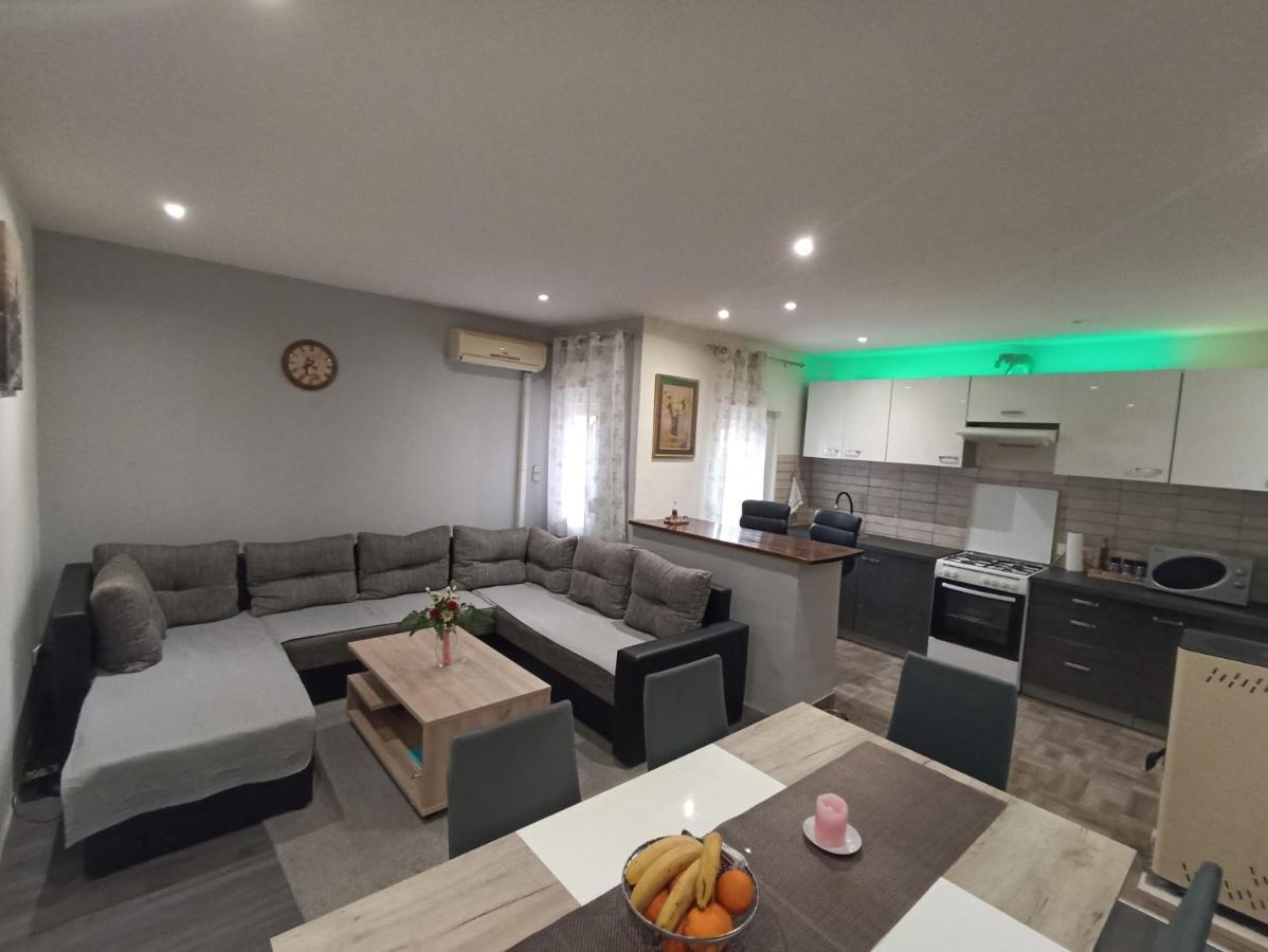 Apartamento Hukic A2 And A1 Fažana Exterior foto